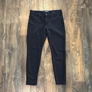 Liverpool Women's Black Skinny Pants